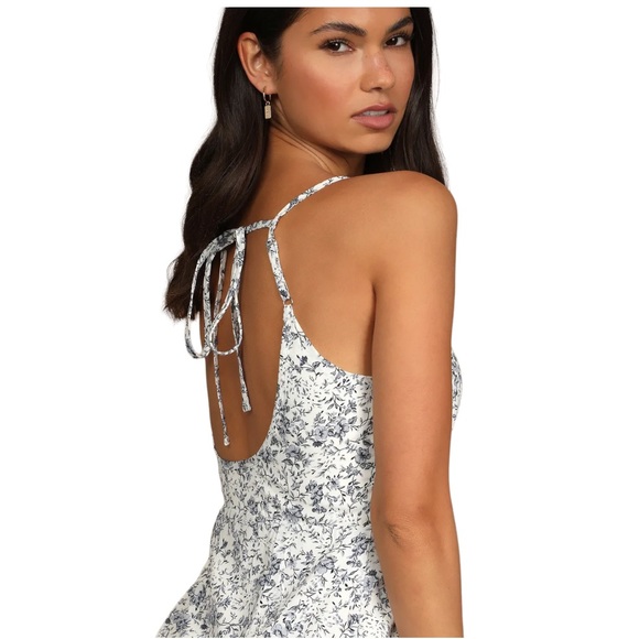 Lulu’s Cheery Attitude White Floral Print Ruffled High-Low Maxi Dress - Picture 4 of 7